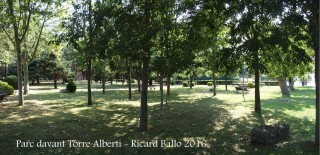 Parc públic situat al davant de la Torre Albertí – Llagostera