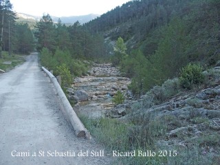 Camí a l'Església de Sant Sebastià del Sull – Saldes - Pont de Cal Ferrer