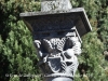 Monestir de Sant Pere de Galligants - Detall de la creu de terme situada al davant