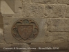 Restes del convent de Sant Francesc d’Assís – Girona - Detall: Escut policromat