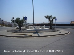 Calafell-Rotonda inici camí a la Torre la Talaia de Calafell.