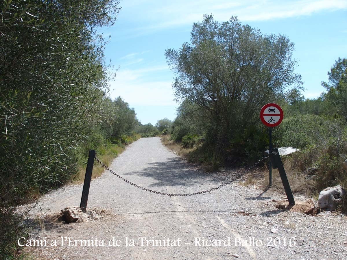 Camí a l'Ermita de la Trinitat