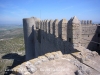 Castell de Montgrí – Torroella de Montgrí - Camí de ronda. A l'esquerra, la cisterna del castell