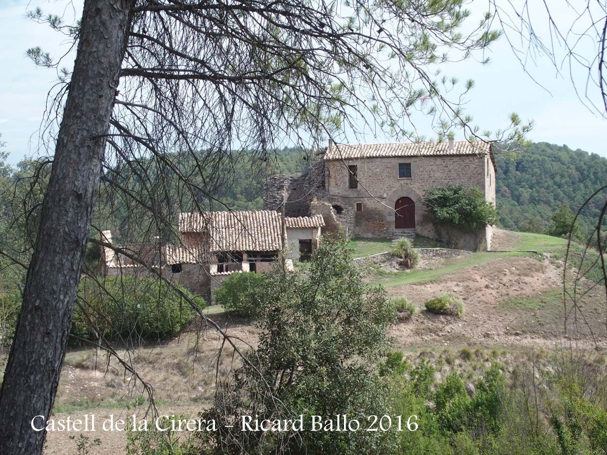 Castell de la Cirera – Sant Feliu Sasserra - Vista general, entorn