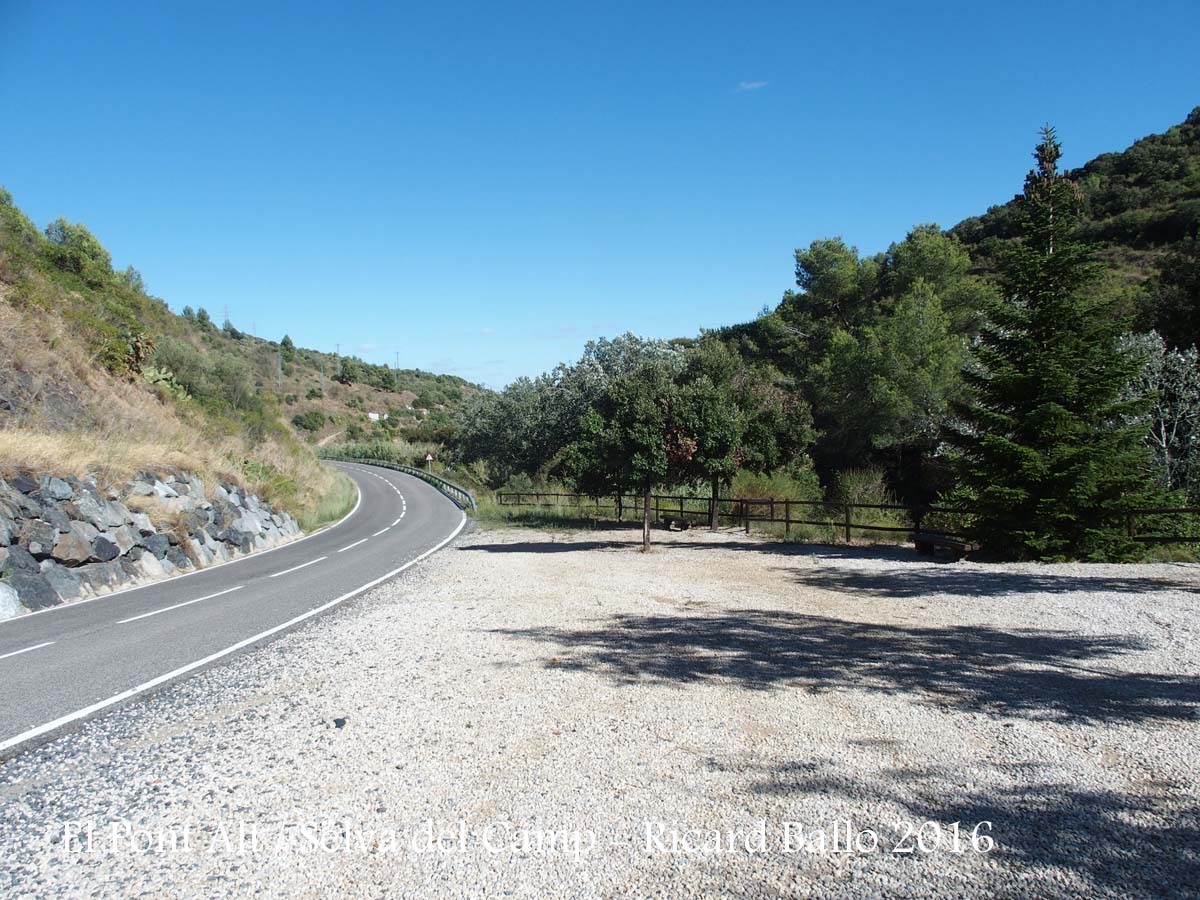 El Pont Alt – Selva del Camp - Zona d'aparcament