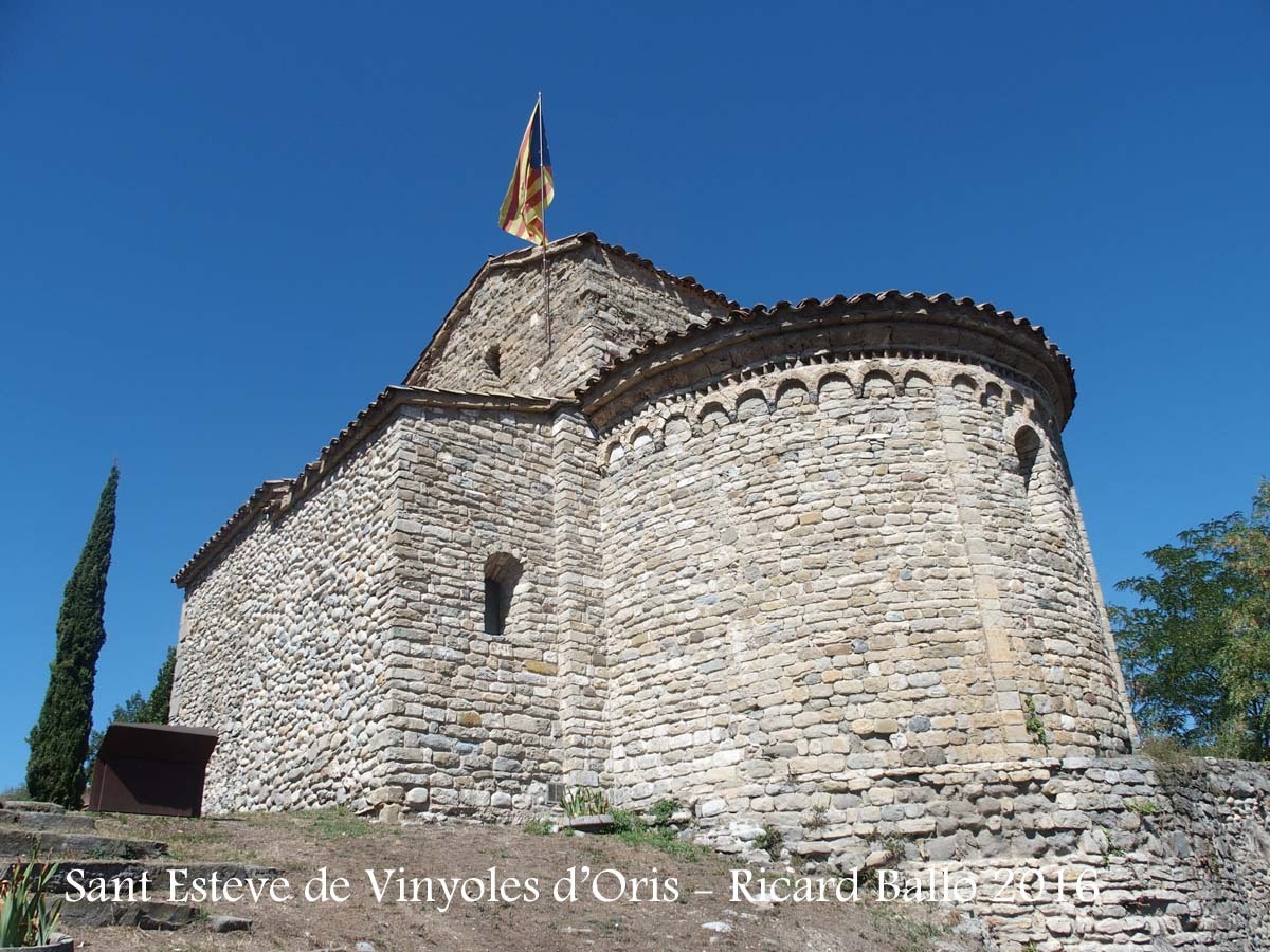 Església de Sant Esteve de Vinyoles d’Orís – Masies de Voltregà