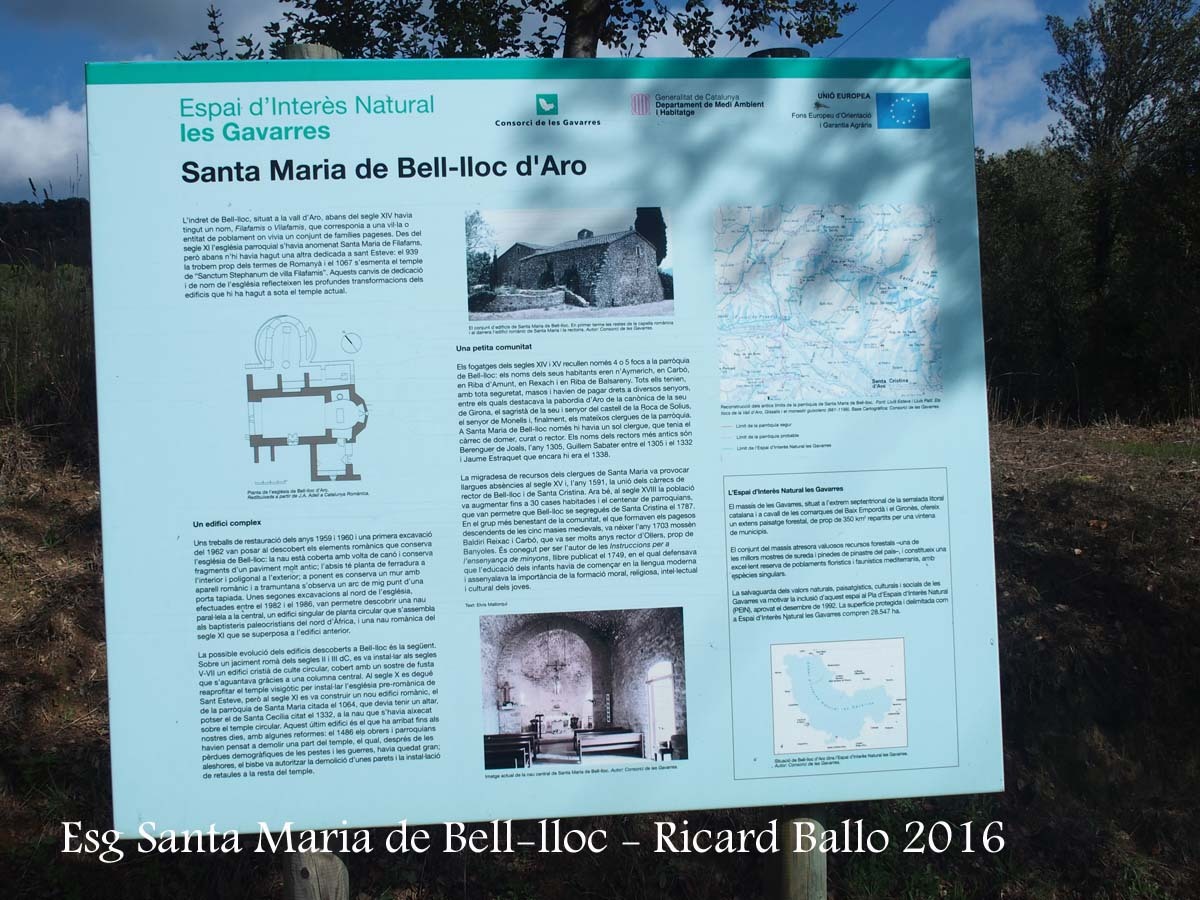 Església de Santa Maria de Bell-lloc – Santa Cristina d'Aro - Plafó informatiu situat al davant de l'edificació