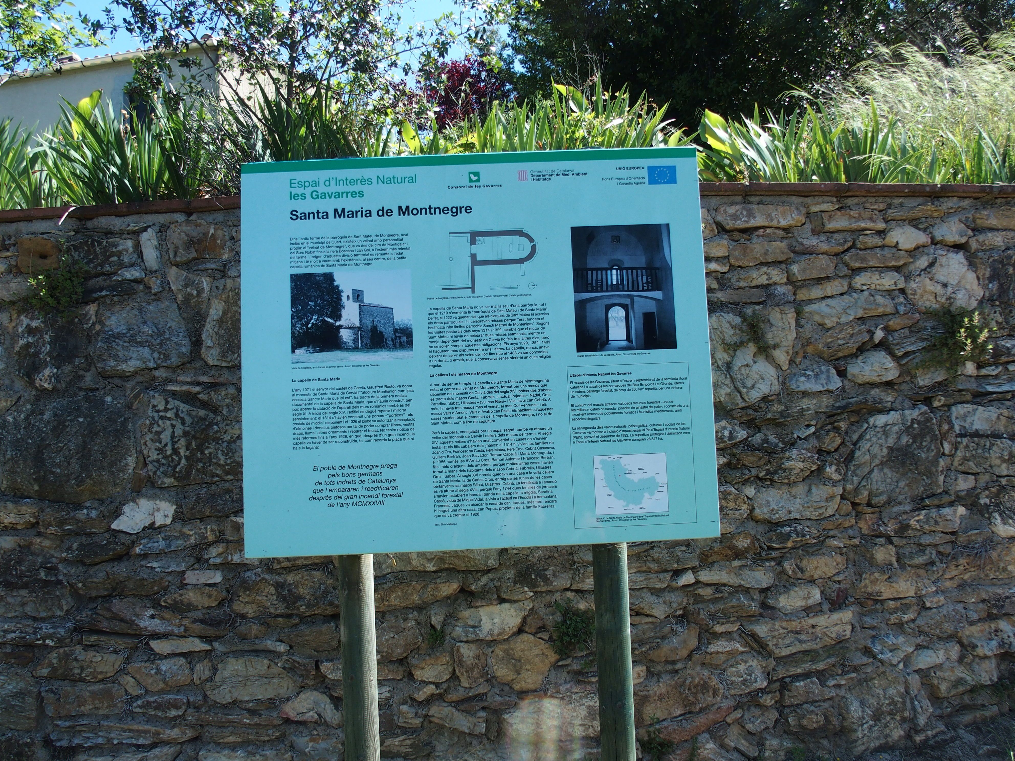 Església de Santa Maria de Montnegre – Quart - Plafó informatiu situat al davant de l'edificació