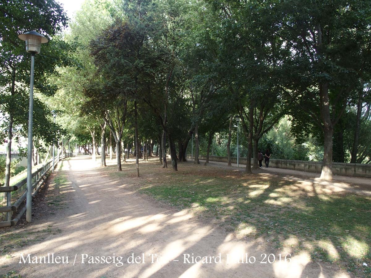 Manlleu - Passeig del Ter