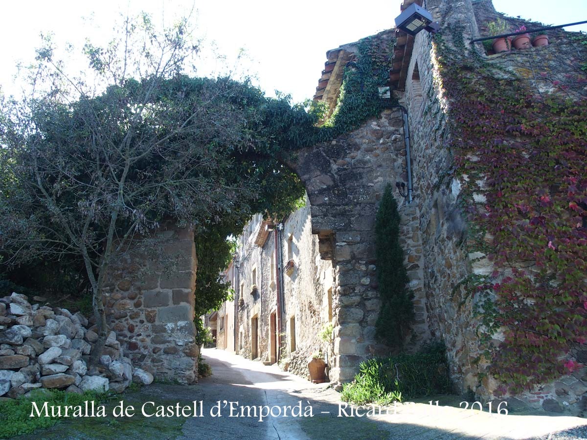 Muralla de Castell d’Empordà – Castell d’Empordà