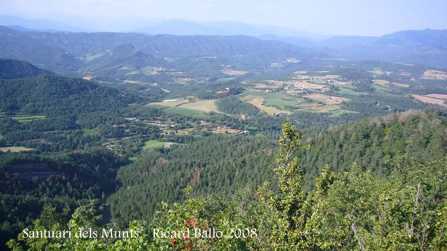 Vistes des del Santuari de la Mare de Déu dels Munts – Sant Agustí de Lluçanès