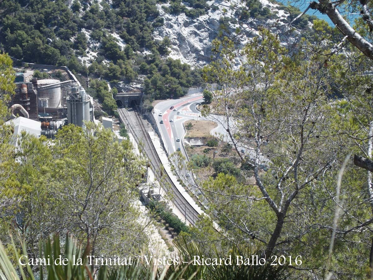 Vistes des del camí de la Trinitat