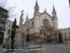 Basílica de Santa Maria – Vilafranca del Penedès - A l'esquerra de la fotografia, veiem el monument als castellers de Vilafranca