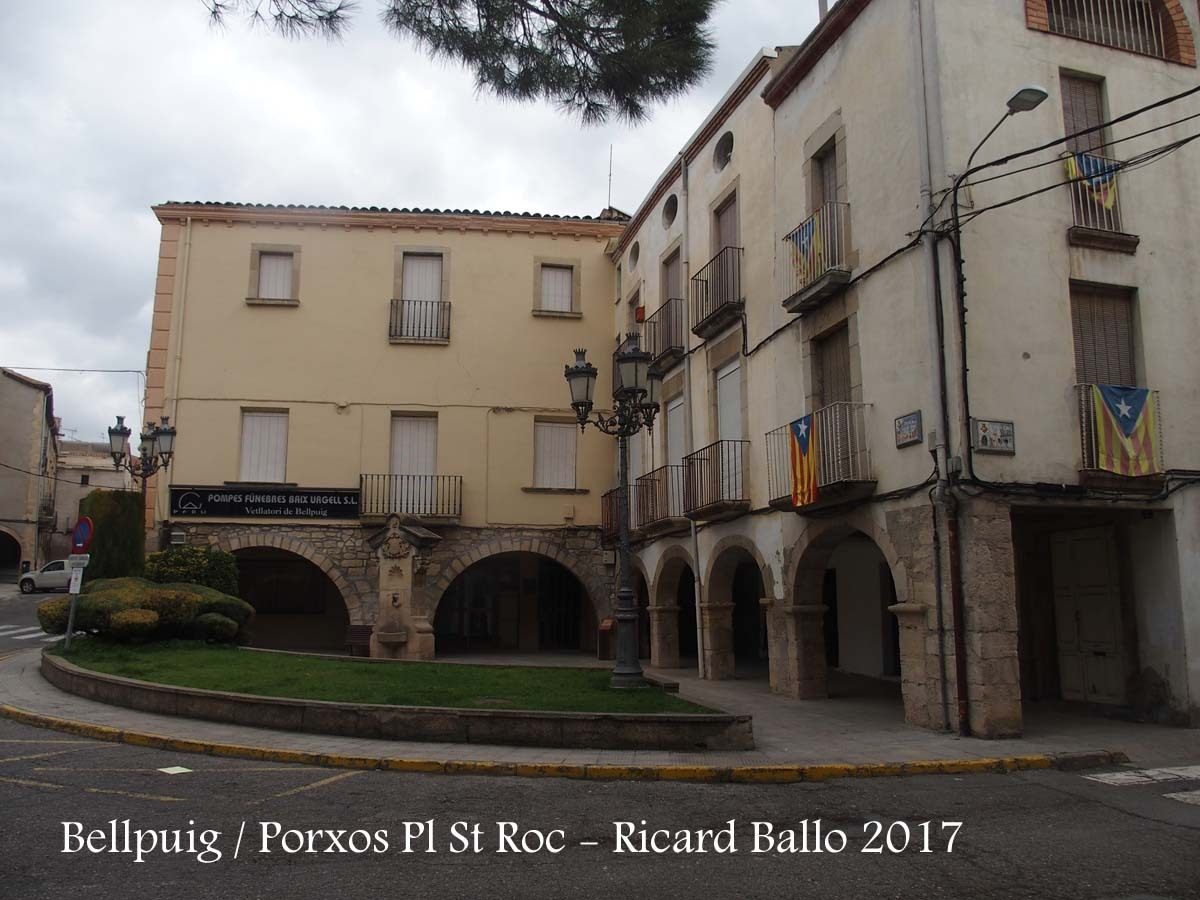 Bellpuig - Porxos de la Plaça de Sant Roc