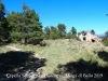 Capella de Sant Jordi – Sant Llorenç de la Muga. En aquesta cruïlla del camí, cal continuar pel camí més a l'esquerra.