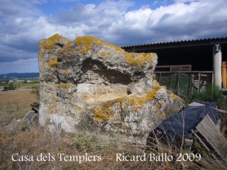 Casa dels Templers: Monument funerari d'època romana.