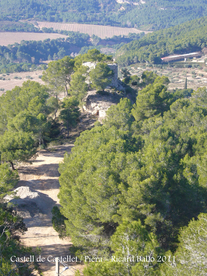 torre-del-badorc-des-del-castell-de-castellet-110111_502