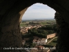 Castell de Castelló. Als peus, la població de Castelló de Farfanya.