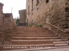 Castell de Concabella - Escales d\'accés a la porta d\'entrada principal.
