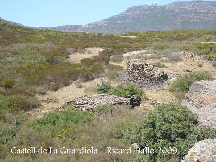 castell-de-la-guardiola-090729_512