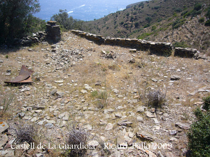 castell-de-la-guardiola-090729_521