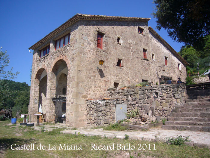 castell-de-la-miana-110909_550