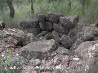 Castell de La Roca. Possibles restes d'una torre ?