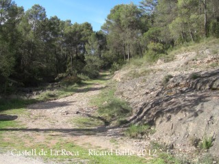 Castell de La Roca. Inici camí a peu.