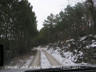 Camí al castell de Malacara