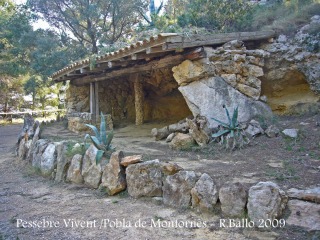 Castell de Montornès - Edificació que forma part de l'escenari on s'hi representa el pessebre vivent.