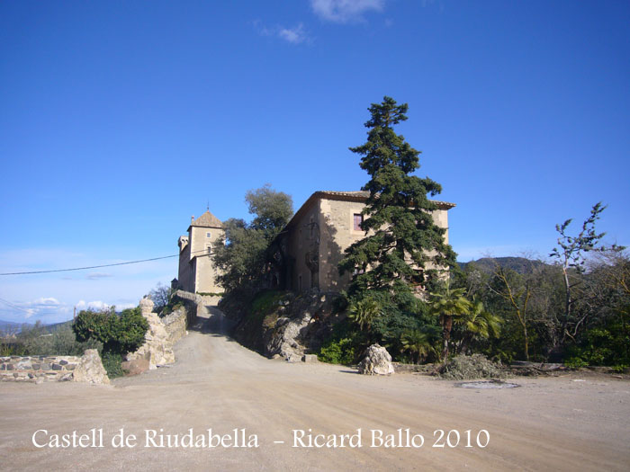 castell-de-riudabella-100401_502