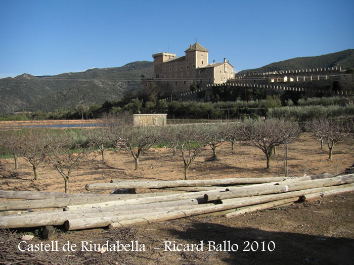 castell-de-riudabella-100401_701