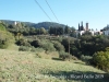 A l'esquerra de la fotografia veiem  el Castell de Samalús – Cànoves i Samalús. A la dreta el campanar de Sant Andreu-Cànoves i Samalús.