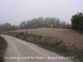 Castell de Vilalta – Sant Guim de Freixenet - Hem aparcat al voral.