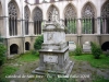 Catedral de Sant Pere-Vic-Claustre-Estàtua d\'en Jaume Balmes.