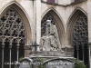 Catedral de Sant Pere-Vic-Claustre-Estàtua d\'en Jaume Balmes.