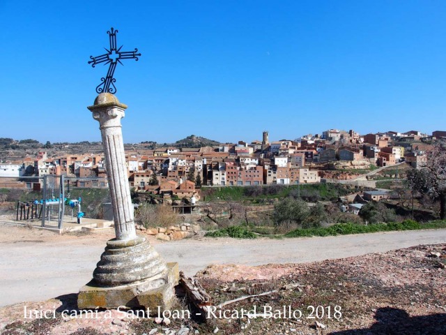 Inici del camí d'accés a l'Ermita de Sant Joan – Juncosa -