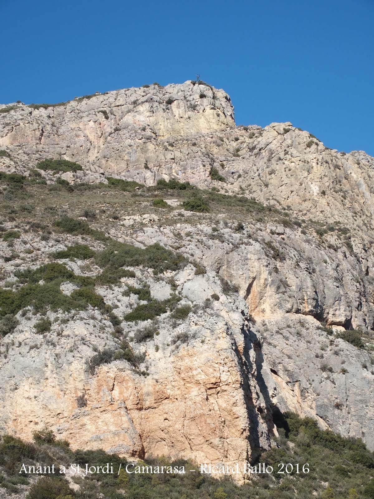 Durant el camí a l'Ermita de Sant Jordi – Camarasa, ens acompanyen aquestes boniques vistes al nostre voltant