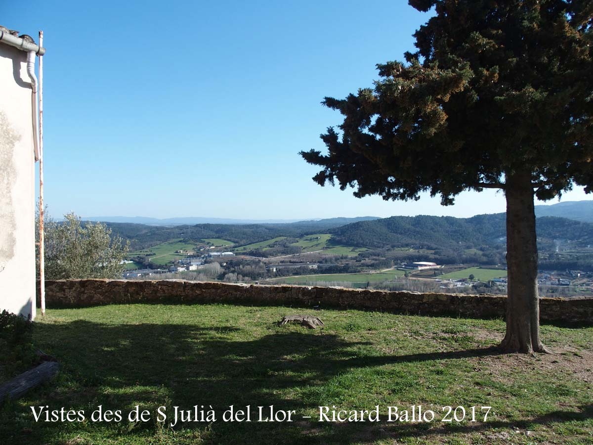 Vistes des de l\'Ermita de Sant Julià – Sant Julià del Llor i Bonmatí