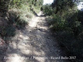 Camí d'accés a l'Ermita de Sant Patllari – Porqueres