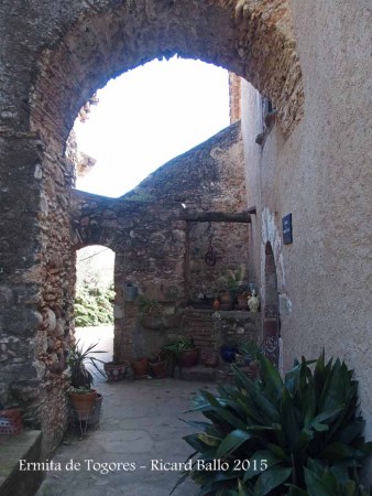 Ermita de Togores – Sabadell - Masia Can Pagès Vell