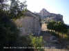 Església de la Mare de Déu del Castell de Llorenç – Camarasa - Al fons de la fotografia apareix la penya on dalt de tot hi ha les restes del castell de Llorenç