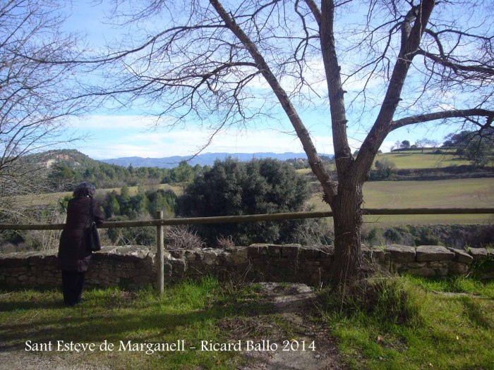 Vistes des de l'Església de Sant Esteve de Marganell