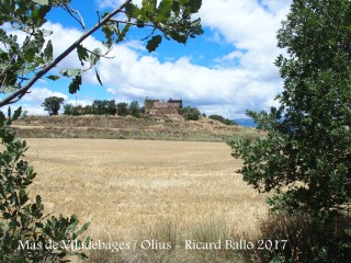 Camí a l'Església de Sant Julià de Viladebages – Olius - L'edificació que apareix aquí és la Masia de Viladebages