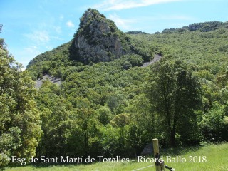 Camí a l'Església de Sant Martí de Toralles