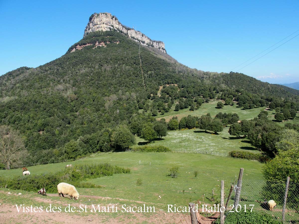 Vistes del Santuari de la Mare de Déu del Far des de l\'Església de Sant Martí Sacalm – Susqueda