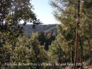 Església de Sant Pere Cercada – Santa Coloma de Farners - Vistes des del camí d'accés.