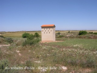 A la vora d'Alfés - Torre colomer