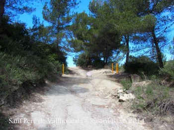 Església de Sant Pere de Vallhonesta – Sant Vicenç de Castellet - Camí.