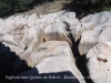 Església de Sant Quirze de Pedret – Cercs - Estranya (?) formació geològica situada darrere de l'església.